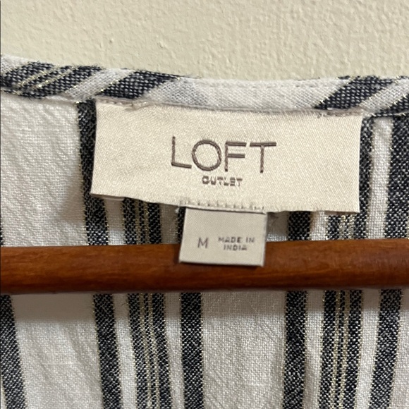 LOFT Sleeveless Striped Blouse in Black and White - Picture 2 of 4